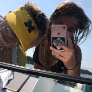 Meet your Posher, Maddy